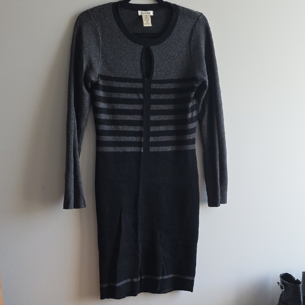 2/$20 Max Studio - Black Long Sleeve Crew Neck Sweater Dress - Size Medium